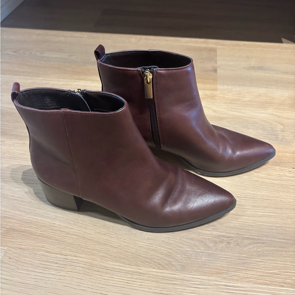 En Thread Burgundy Ankle Boots Size 7
